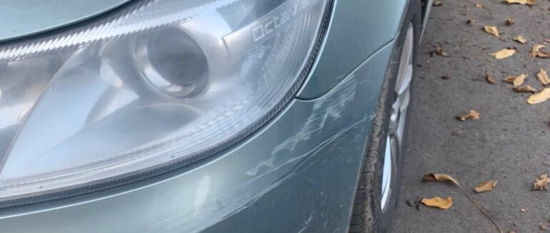 Пошкодив припарковане авто: у Чопі розшукують винуватця ДТП