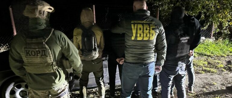 На Рахівщини група чоловіків незаконно переправляли призовників до Румунії