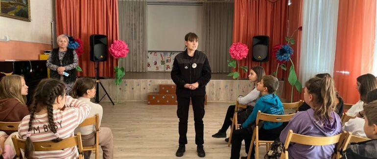 Як не стати жертвою булінгу, розповіли школярам у Мукачеві