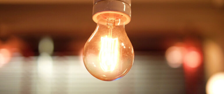 В Україні запроваджено аварійні відключення електроенергії