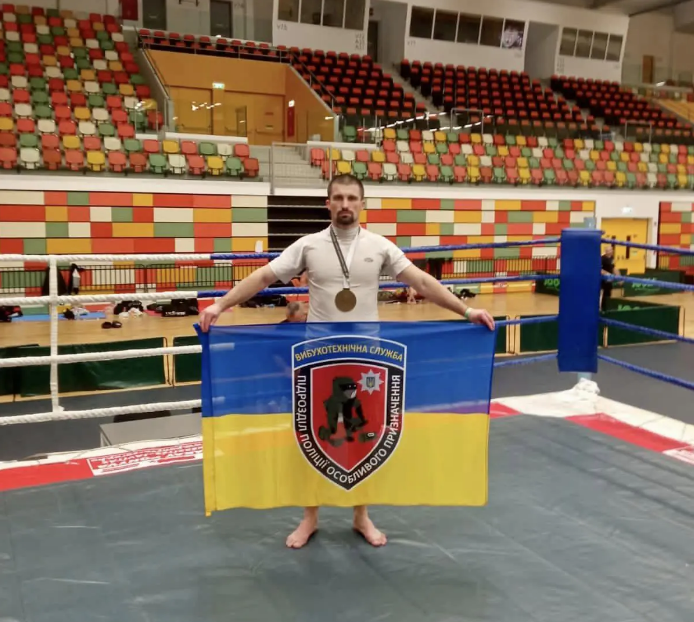 Став чемпіоном світу з комбат самозахисту ІСО: закарпатський вибухотехнік поліції переміг на змаганнях