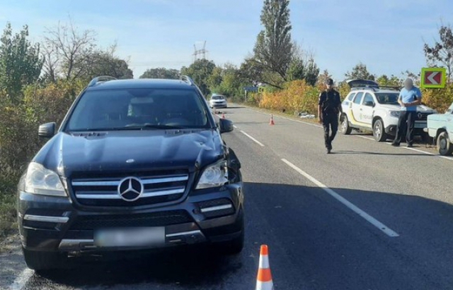 ДТП на Мукачівщині: під колесами Mercedes загинула 59-річна жінка