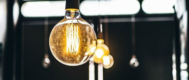 Через обстріли можливі перебої зі світлом по всій Україні, – Укренерго