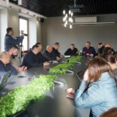 За участі представника “Закарпатобленерго”: в Ужгороді обговорили ситуацію із відключенням світла