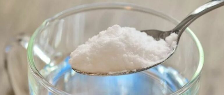 Виявляється, багато хто неправильно гасить соду оцтом: поширена помилка господинь