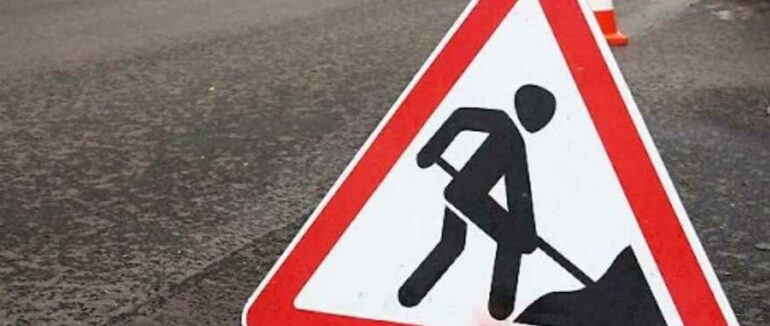 Жителів Виноградова попереджають про обмеження руху автотранспорту через ремонт