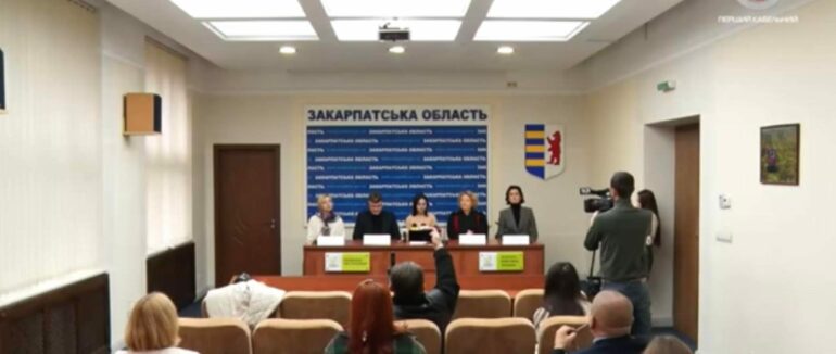 «Між небом і землею»: на Закарпатті стартує благодійна виставка-марафон (ВІДЕО)
