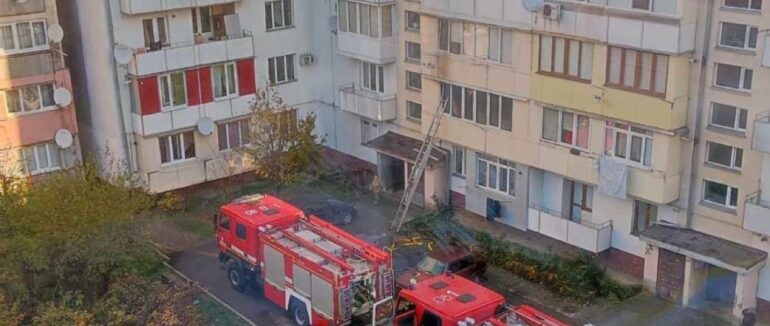 Коротке замикання: зранку в Мукачеві трапилась пожежа у квартирі