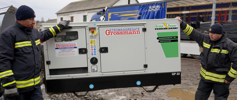 Закарпатські рятувальники отримали 5 генераторів від австрійської компанії