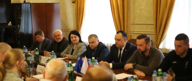 Допомога від Чехії: делегація краю Пардубіце вивчає гуманітарні потреби України