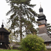 У древній закарпатській церкві Архангела Михаїла молилися за загиблими Воїнами