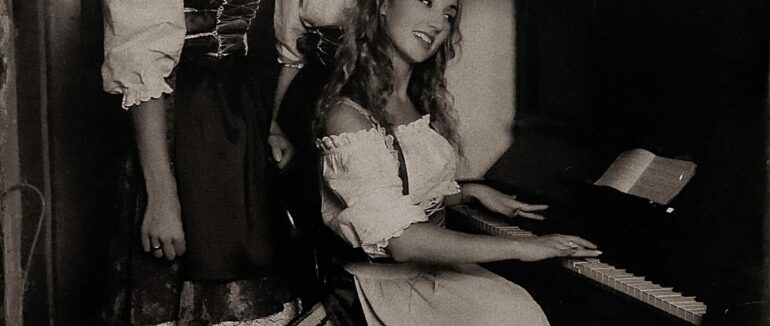 “У корінні наша сила”: виставка етнічних німців України (ФОТО)