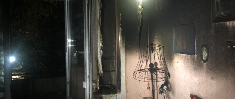 Вночі в Ужгороді трапилась пожежа в квартирі: чоловік отруївся чадним газом