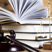 Майже 110 кг бурштину: закарпатцю присудили 4 роки тюрми з іспитовим строком