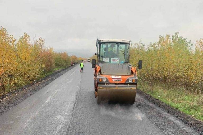 Майже 4 км дороги місцевого значення відремонтували на Берегівщині