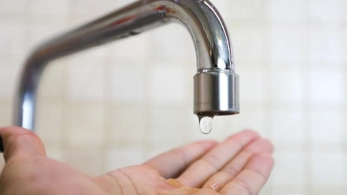 У двох районах Ужгорода тимчасово подаватимуть воду за графіком