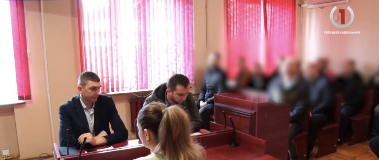 Гучна справа за участю фірми “Форт”: в Мукачеві суд взявся за обвинувачених охоронців одіозного нардепа (ВІДЕО)