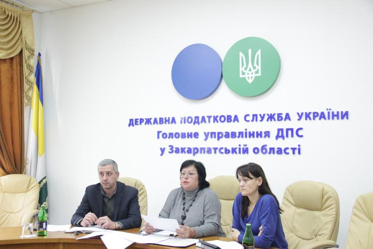 Онлайн-зустріч щодо блокування податкових накладних організували в Закарпатській податковій