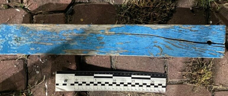 Закарпатця, який побив чоловіка дерев’яним брусом, судитимуть у Хмельницькому