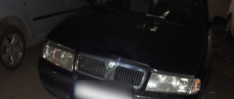 В Ужгороді нетвереза водійка зіткнулася з припаркованою автівкою