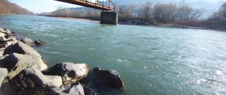 На березі Тиси прикордонники виявили тіло чергового військовозобов’язаного українця