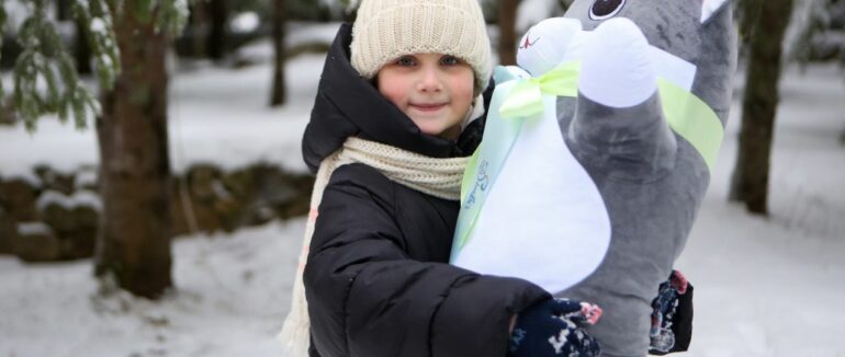 «Ваше диво знайде вас, де б ви не були»: поліцейські допомогли Миколаю розшукати маленьку переселенку на Закарпаття