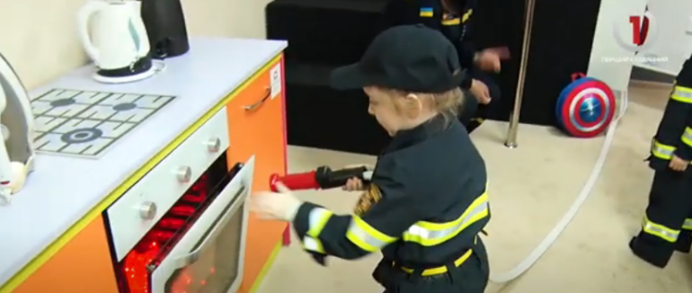 В рамках «Польської допомоги»: в Ужгороді відкрили унікальний клас безпеки «Вогник» (ВІДЕО)