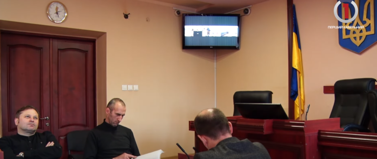 Вбивство у під’їзді: суд щодо справи Михайла Глеба у Мукачеві триває (ВІДЕО)