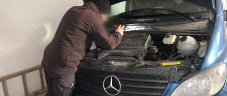 На закарпатському кордонні прикордонники виявили “Мерседес Віто” зі зміненим VIN – кодом