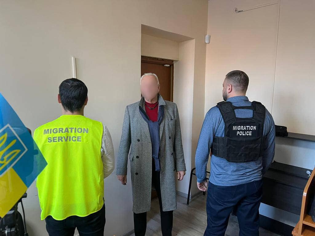 На Закарпатті притягнули до відповідальності 74-річного росіянина, який незаконно проживав в Україні