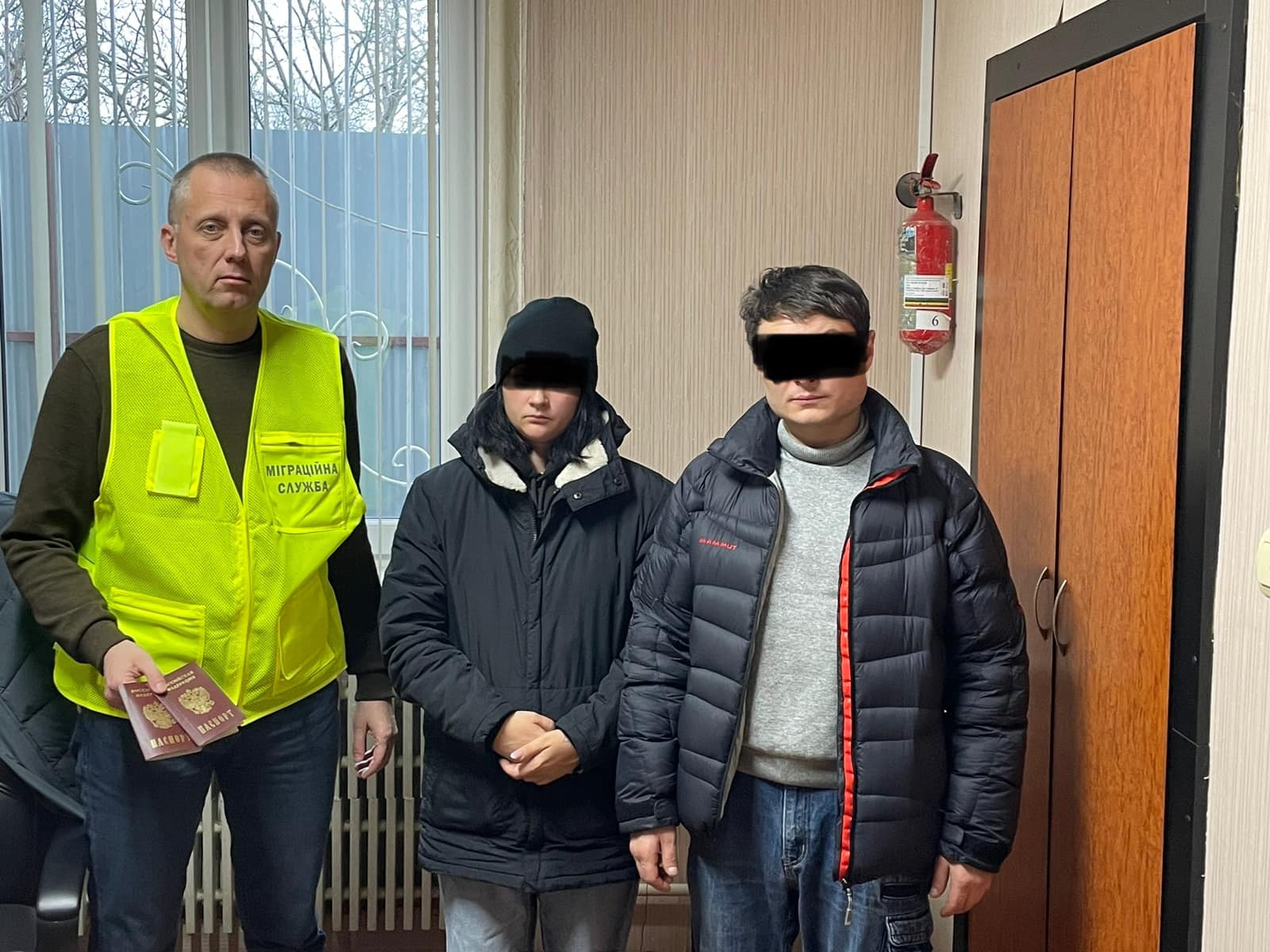 На Закарпаття видворили ще двох іноземців, які проживали незаконно