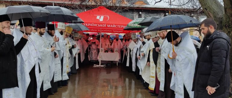 Цьогоріч без масових занурень: закарпатці прислухалися до рятувальників