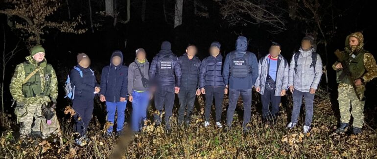 Поблизу Ужгорода затримали 7 незаконних мігрантів