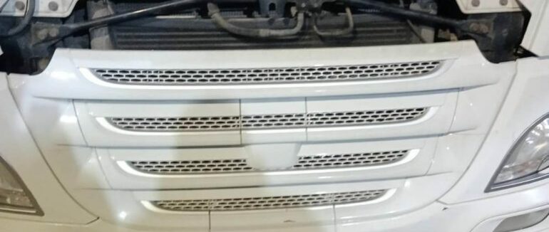 Мукачівські прикордонники у вантажівці виявили зі знищеним VIN-кодом