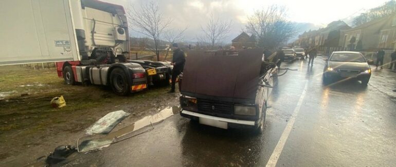 На Тячівщині трапилася смертельна ДТП за участю ВАЗ та «MAN»