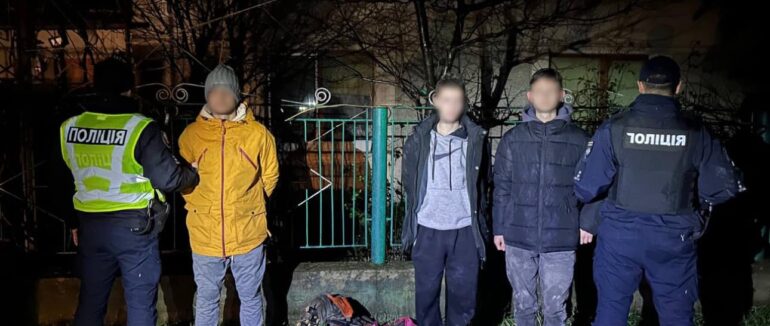 В Ужгороді по “гарячих” слідах затримали трьох крадіїв