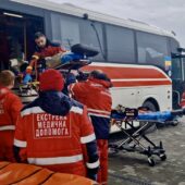 Уперше в Ужгороді: реанімаційне відділення на колесах доставило поранених (ФОТО)
