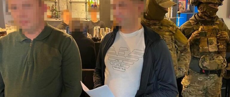 На Закарпатті затримали посадовця БЕБ та місцевого депутата, які «кришували» нелегальні бізнеси