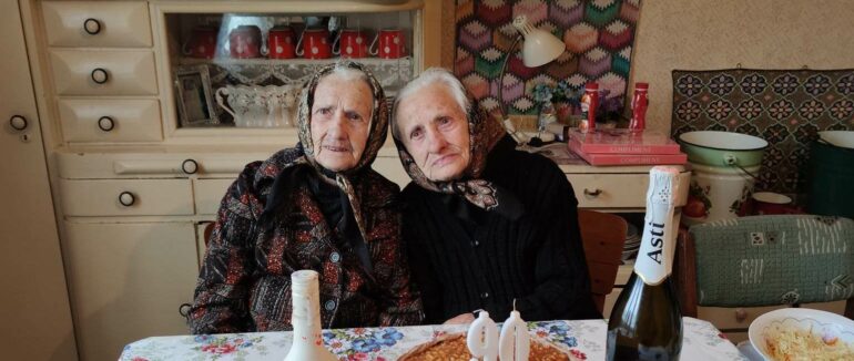 Близнята з Хустщини відзначили 90-річчя