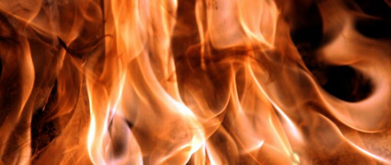 У Хусті у власній квартирі загинула жінка