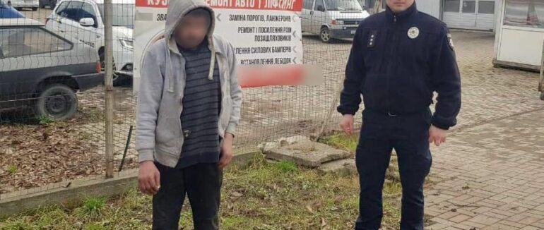 У Мукачеві затримали 34-річного чоловіка, який обікрав автомайстерню