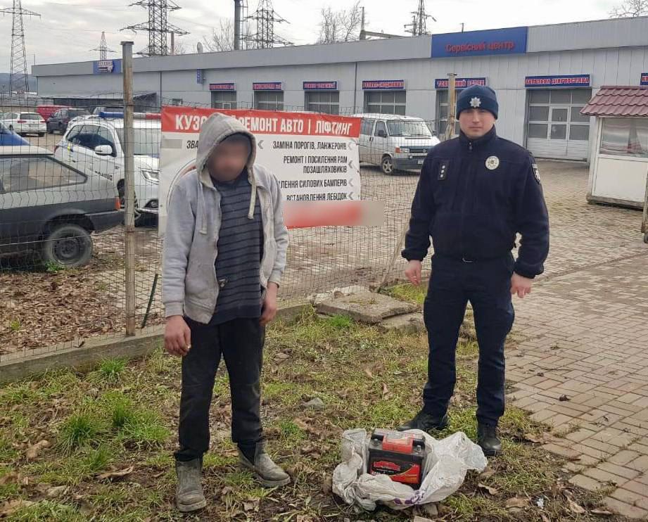 У Мукачеві затримали 34-річного чоловіка, який обікрав автомайстерню