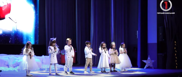 Свято від “Brevis VOCAL Studio”: творча молодь вразила публіку у Палаці культури Мукачева (ВІДЕО)