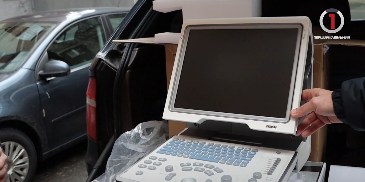 УЗД-апарат на передову: лікар 128 Закарпатської ГШБ Олег Бігарі отримав необхідне медобладнання (ВІДЕО)