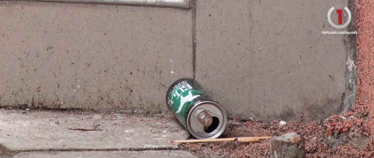 Центр без смітників: мукачівці обурені ситуацією у “Старому Пасажі” (ВІДЕО)