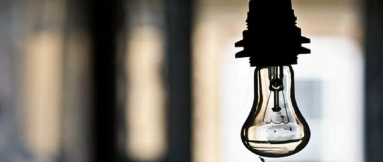 Графіки відключення світла на Закарпатті на 13 січня