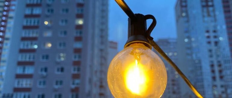На Закарпатті на 2 січня скасовані графіки відключення світла