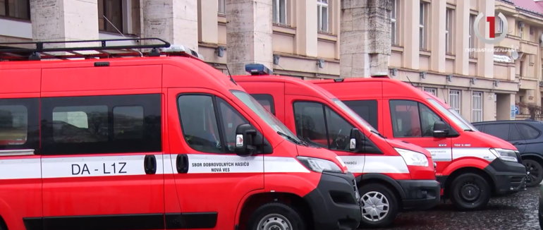 Електрогенерація для ЗСУ: на Закарпаття передали 55 генераторів та 10 водонасосів від Чехії (ВІДЕО)