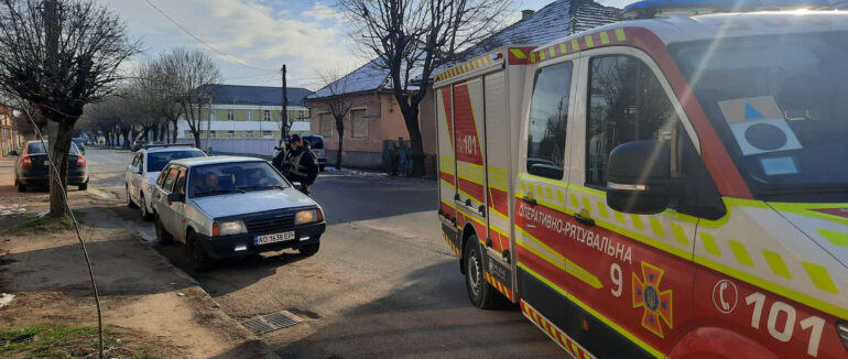 У Мукачеві перевіряли, як водії пропускають авто рятувальників
