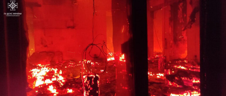 Вночі на Закарпатті трапилася масштабна пожежа